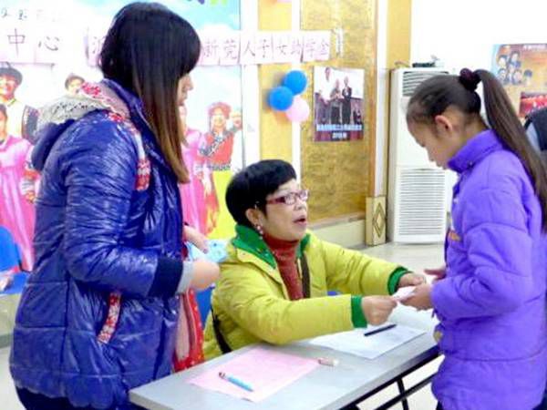 谭翠莲:十年内必有社工进入中国领导层 - 中国社工时报 - 中国社会工作人才服务平台